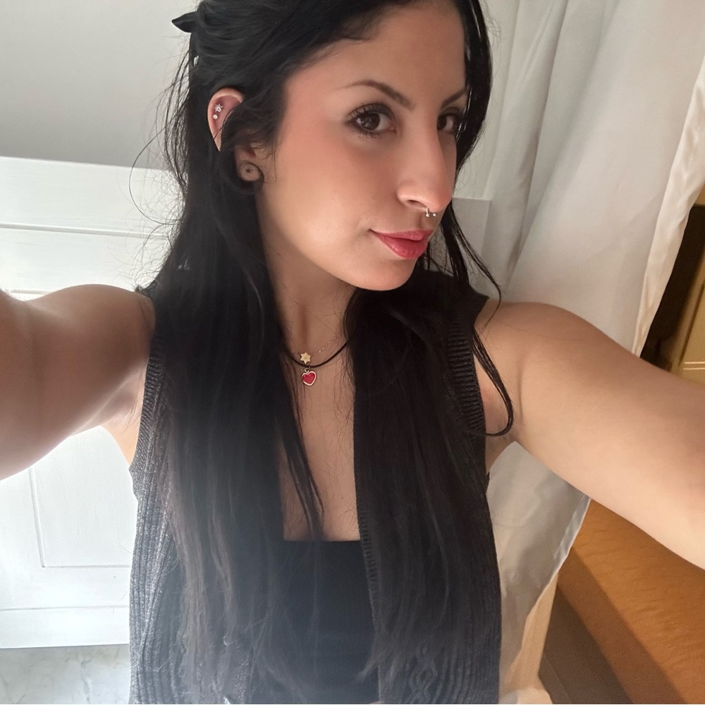 Meet your Posher, Julia